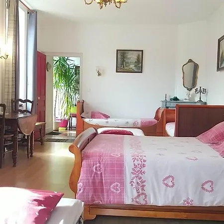 A La Grenouille Guest house