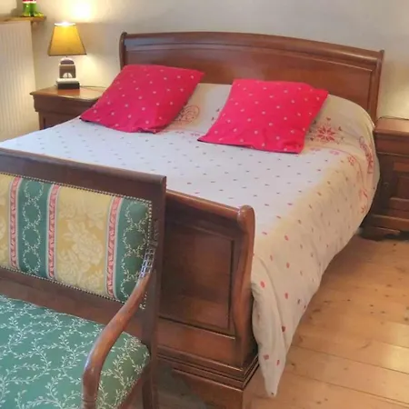 Gasthof A La Grenouille Du Jura 3*