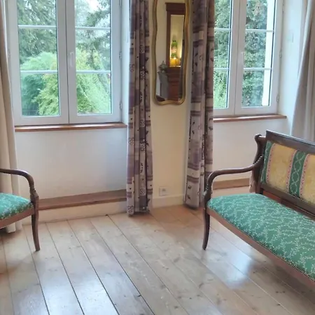 A La Grenouille Du Jura Gasthof 3*