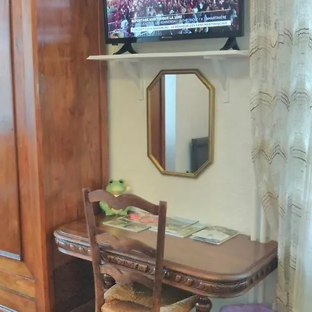 Gasthof A La Grenouille Du Jura Bellignat